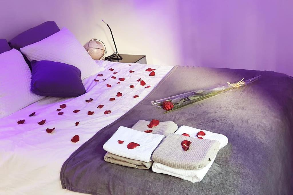 La Bonne Etoile Marseille ! Hebergement Romantique ! Jacuzzi Et Piscine Exterior photo